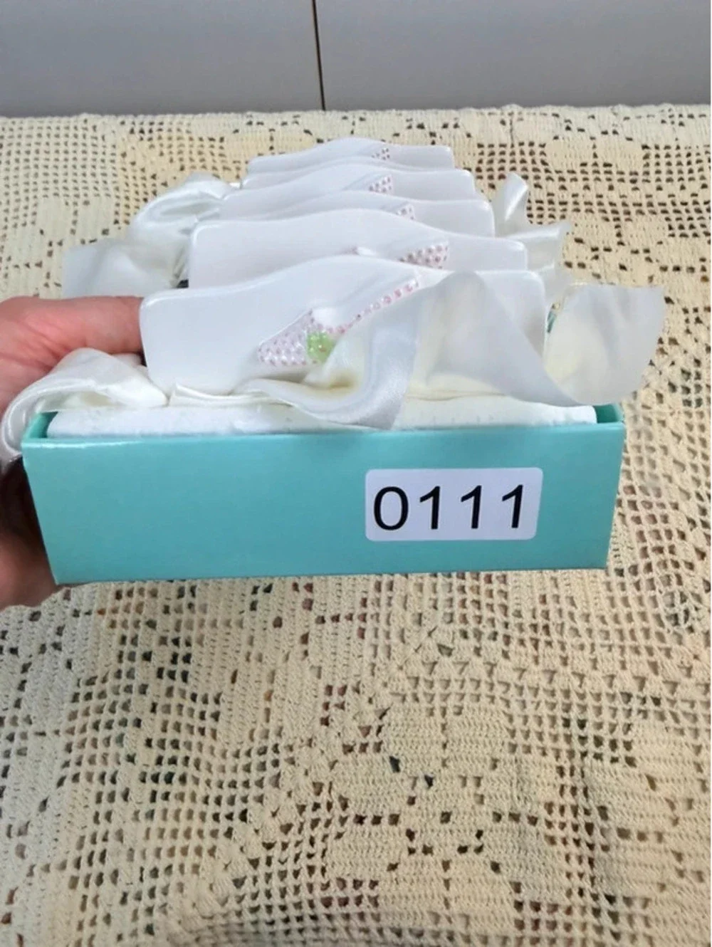 Pochelle Designs Ceramic High Heel Shoe Place Card Holders Set of 6 Boxed
